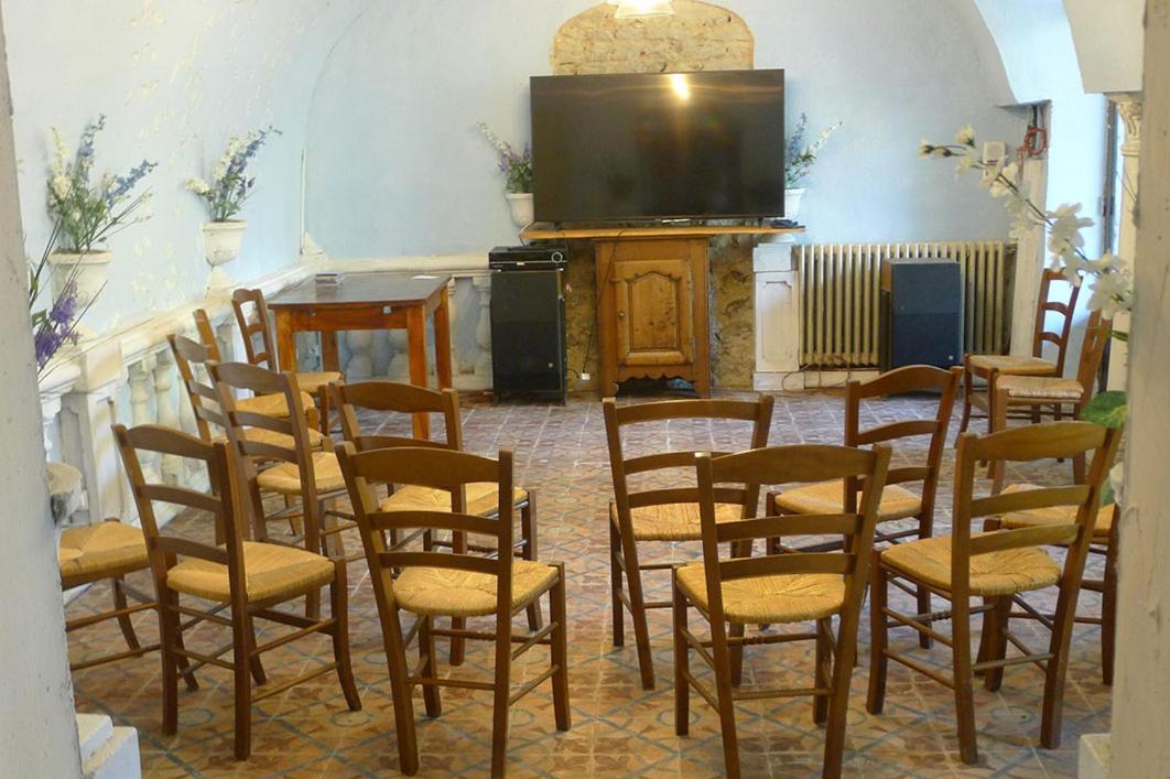 Le Manoir Villa Tarare Room photo