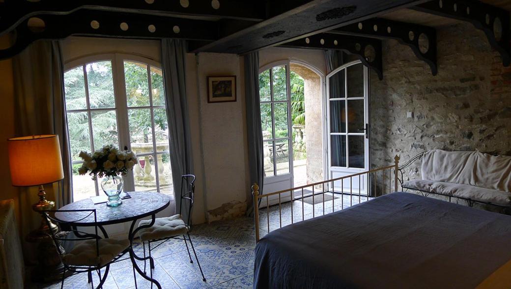 Le Manoir Villa Tarare Room photo