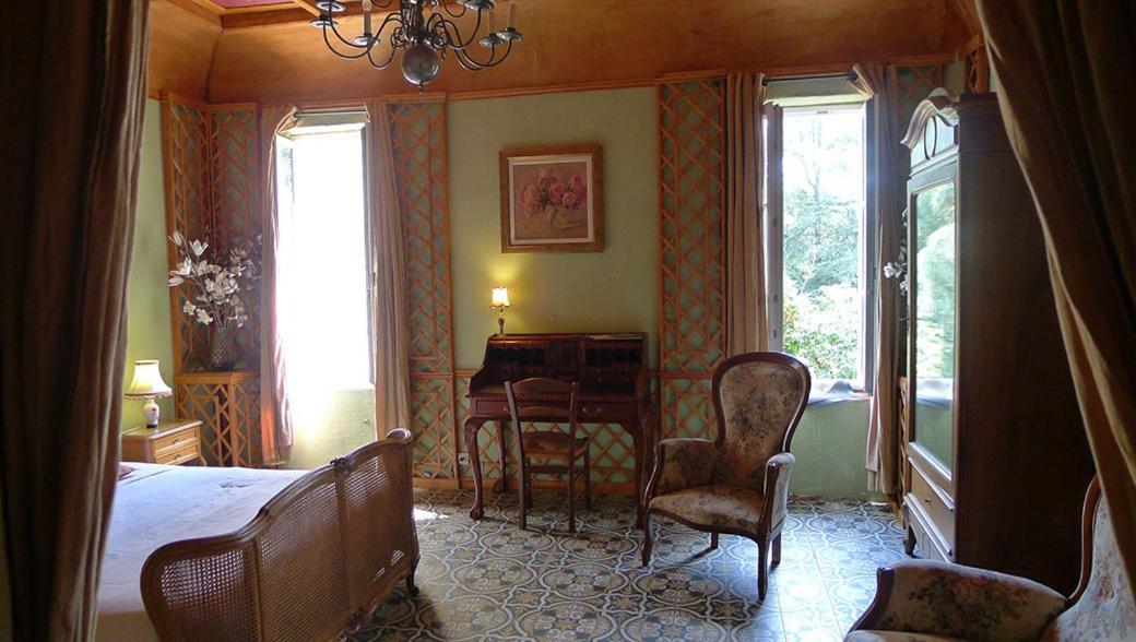Le Manoir Villa Tarare Room photo