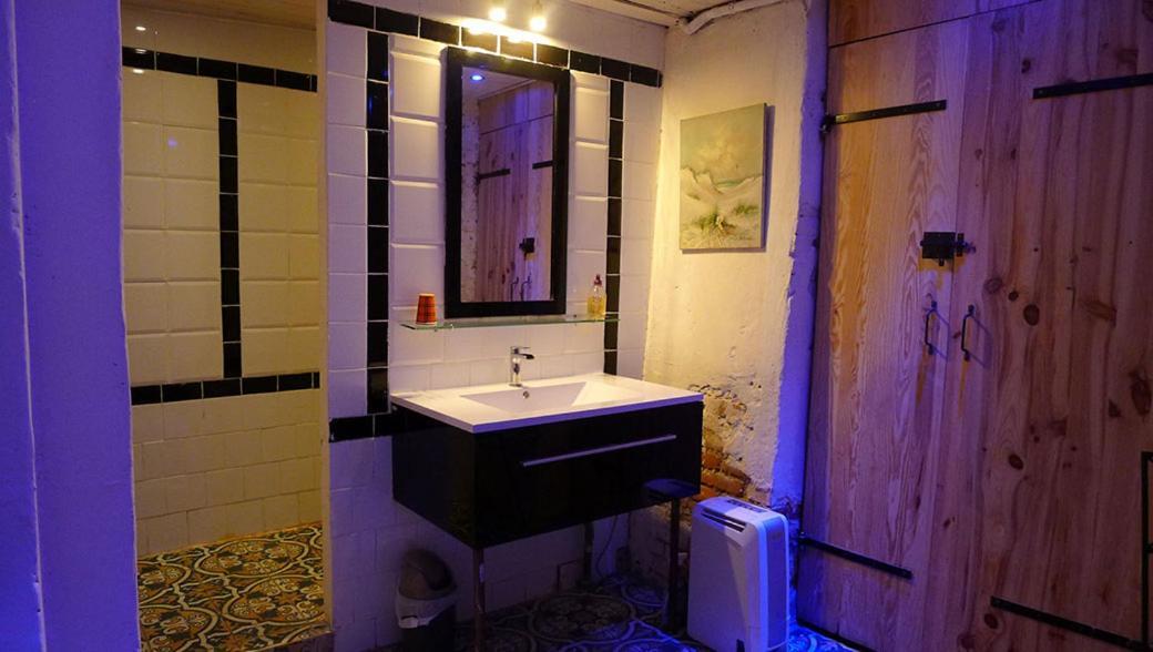 Le Manoir Villa Tarare Room photo